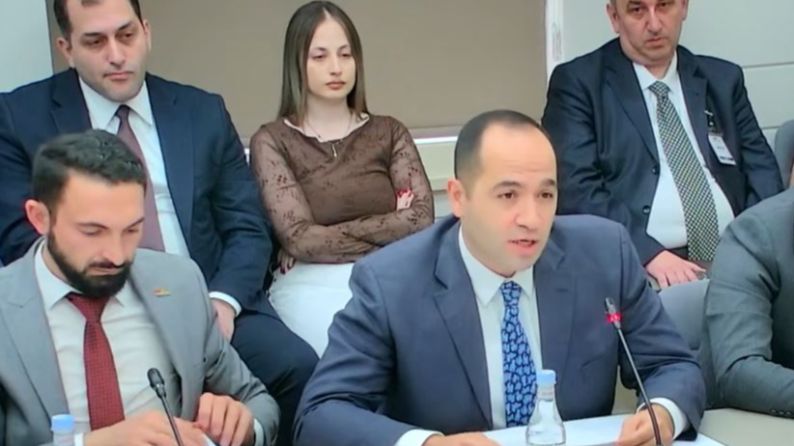 Ինչու հետաձգվեց բջջային հեռախոսների ներմուծման մասին նախագծի քննարկումն ԱԺ-ում