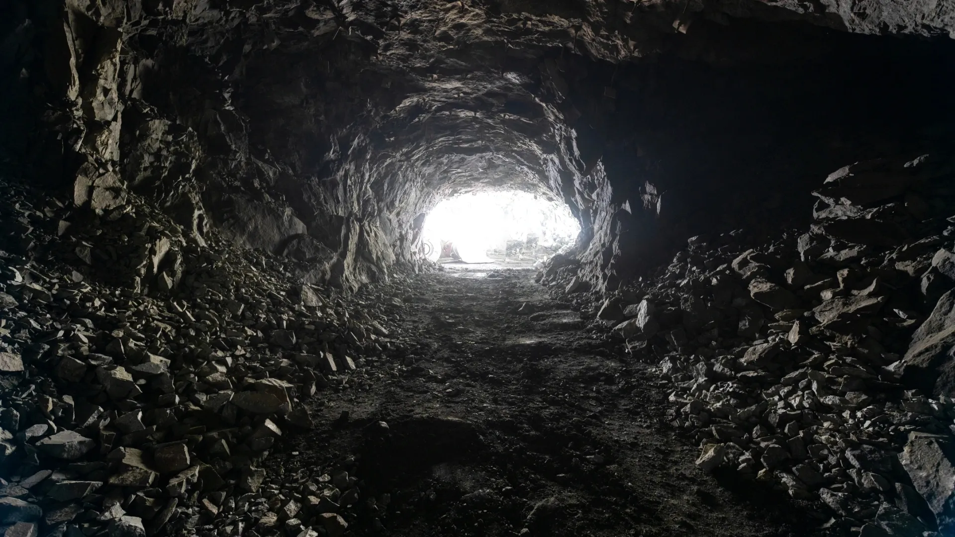 В результате обрушения шахты в Эфиопии под завалами оказались более 20 человек
