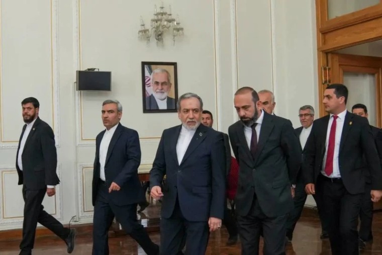 Արաղչին դրական է գնահատել ՀՀ-ի և Ադրբեջանի միջև շարունակվող շփումները