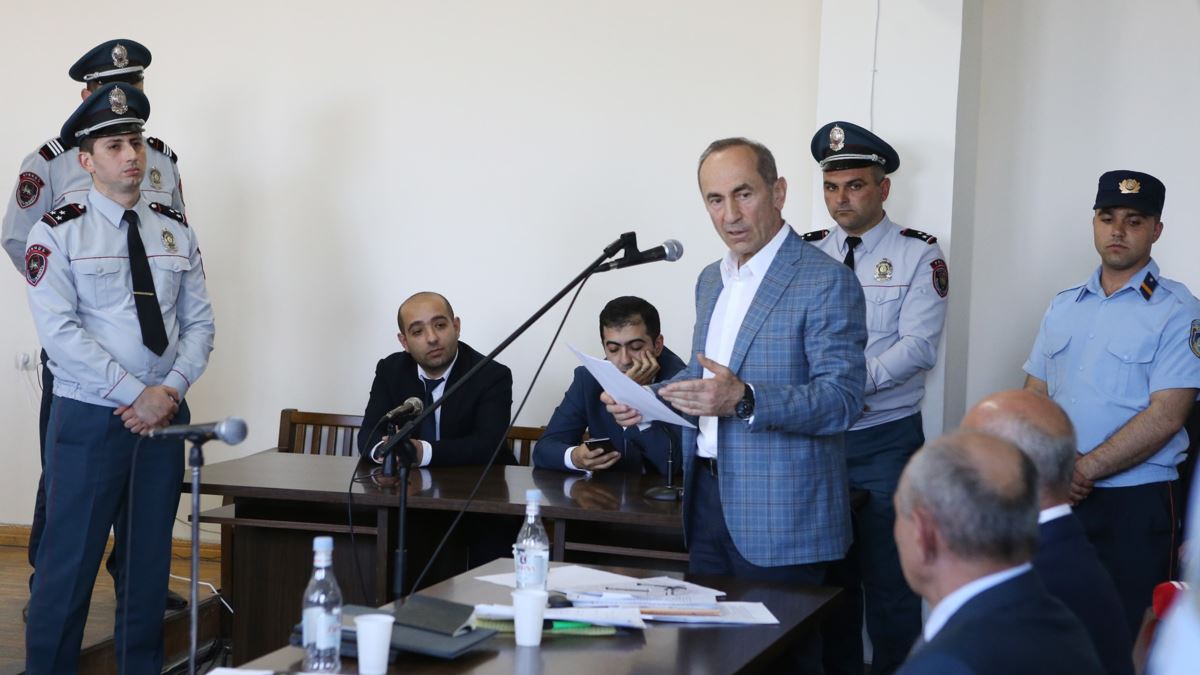 Մեղադրող կողմի ներկայացրած միջնորդությունն անհիմն է․ Ռոբերտ Քոչարյանի պաշտպան