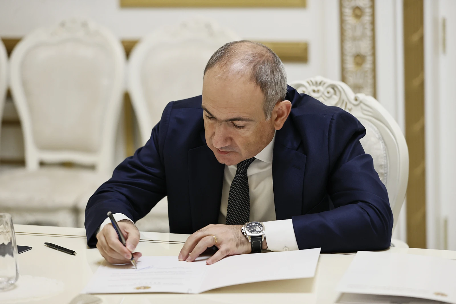 ԲՏԱ փոխնախարար Ռուբեն Սիմոնյանն ազատվել է պաշտոնից. Նույն պաշտոնում նշանակվել է Տաթևիկ Ասլանյանը