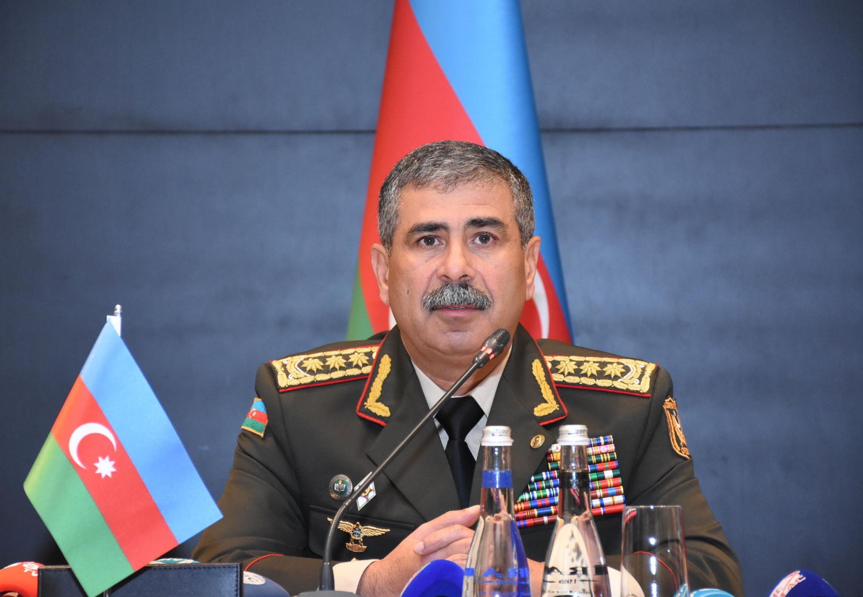 Ադրբեջանի պաշտպանության նախարարը ծառայողական խորհրդակցություն է անցկացրել