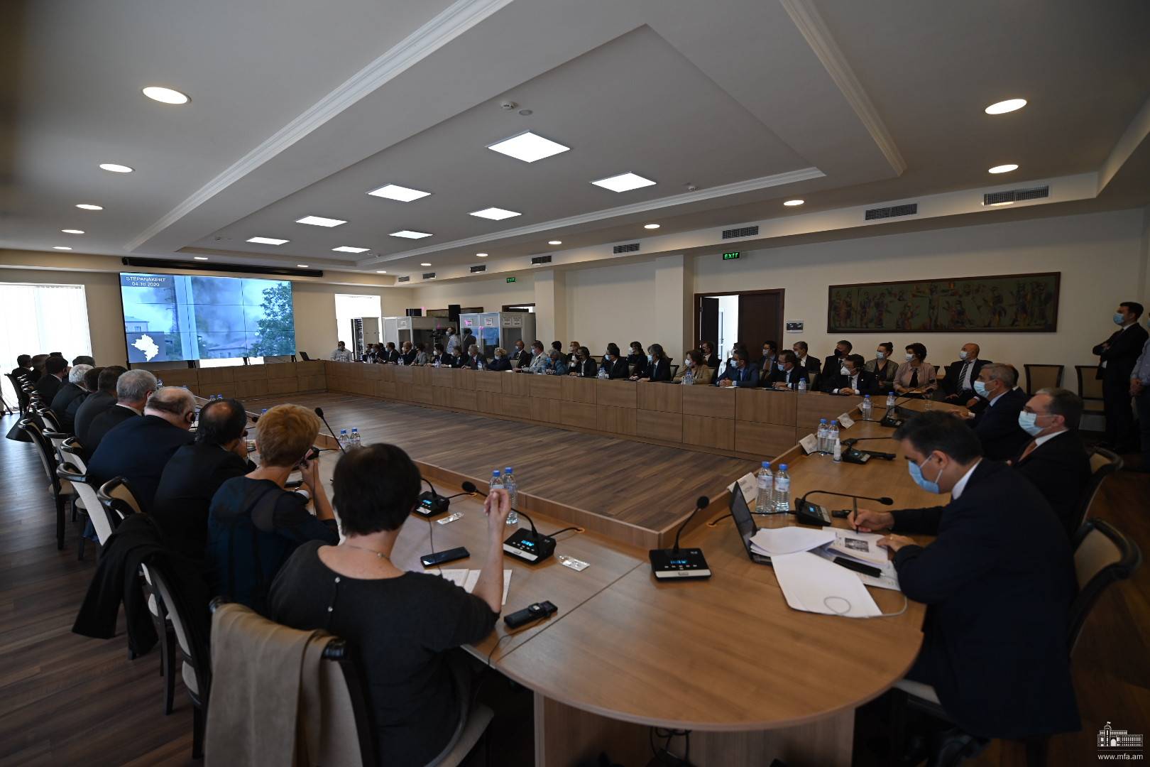 Պատերազմի հետևանքների մասին հանդիպում՝ ՀՀ-ում հավատարմագրված դիվանագիտական ներկայացուցչությունների և միջազգային կառույցների ղեկավարների հետ