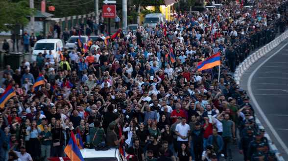 Արթուր Վանեցյանն իր թիմակիցների հետ միացավ Դիմադրություն շարժման իրազեկման երթին (ուղիղ)