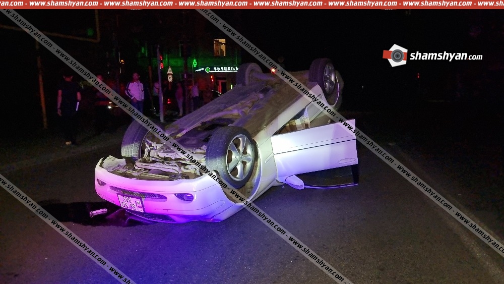 Երևանում բախվել են Suzuki-ն ու 2 Mercedes, վերջիններից մեկը գլխիվայր շրջվել է, կա վիրավոր