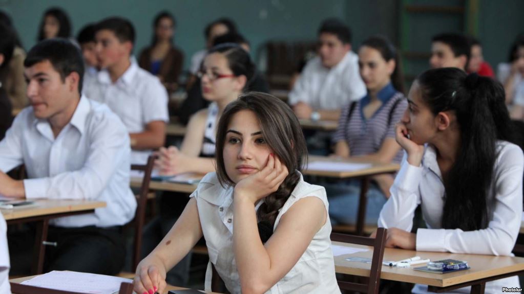 Մեկնարկել են միասնական քննությունները