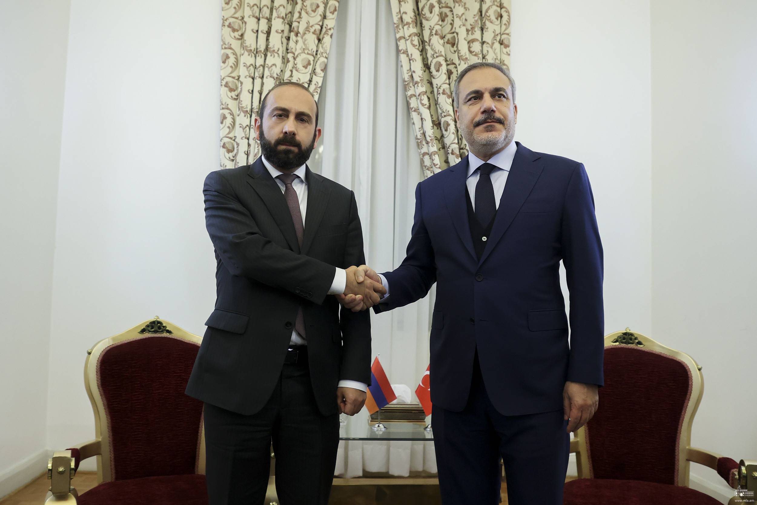 Состоялась встреча министра иностранных дел Армении Арарата Мирзояна и министра иностранных дел Турции Хакана Фидана