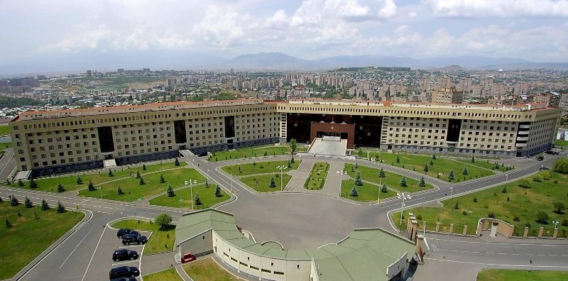 ՊՆ-ն Քոչարյանից ներողություն է ակնկալում