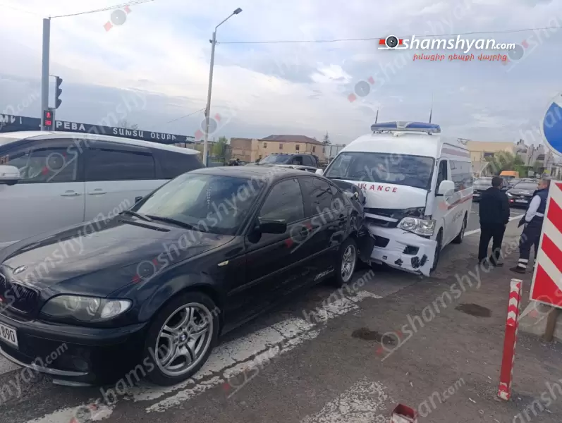 Երևան-Սևան-Իջևան ճանապարհին բախվել են շտապօգնության մեքենան և «BMW»-ն․ կա տուժած