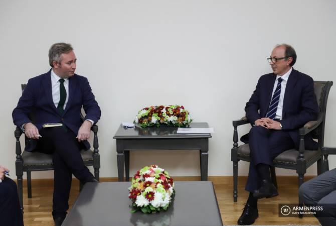 ՀՀ ԱԳ նախարար և Ֆրանսիայի ԱԳ պետքարտուղարը նշել են Թուրքիայի կողմից տարածաշրջան տեղափոխված ահաբեկիչներին դուրս բերելու կարևորությունը միջազգային և տարածաշրջանային անվտանգության տեսանկյունից