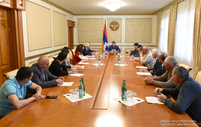 ԱՀ նախագահն ընդունել է «Արցախի փրկություն» շարժման մի խումբ անդամների