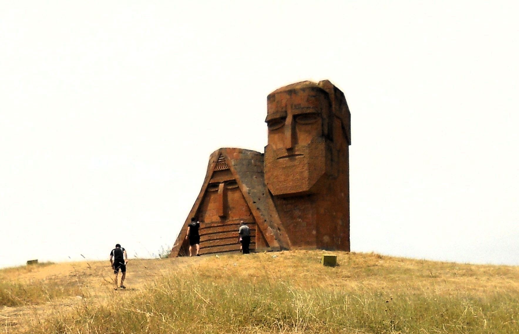 «Մենք ենք մեր սարերը» հուշարձանը վանդալիզմի է ենթարկվել