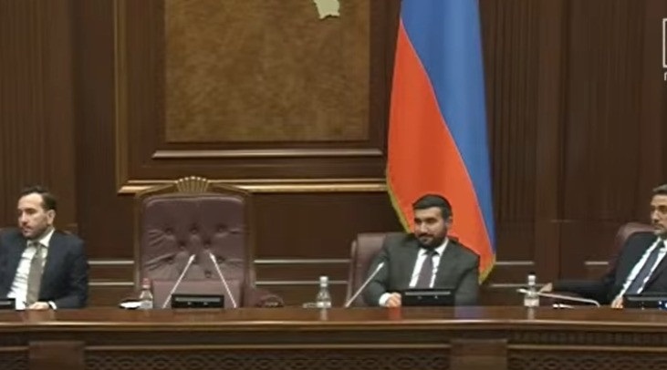 Միջադեպ, նախազգուշացում և խոսափողի անջատում. Ազգային ժողովում իրավիճակը լարվեց
