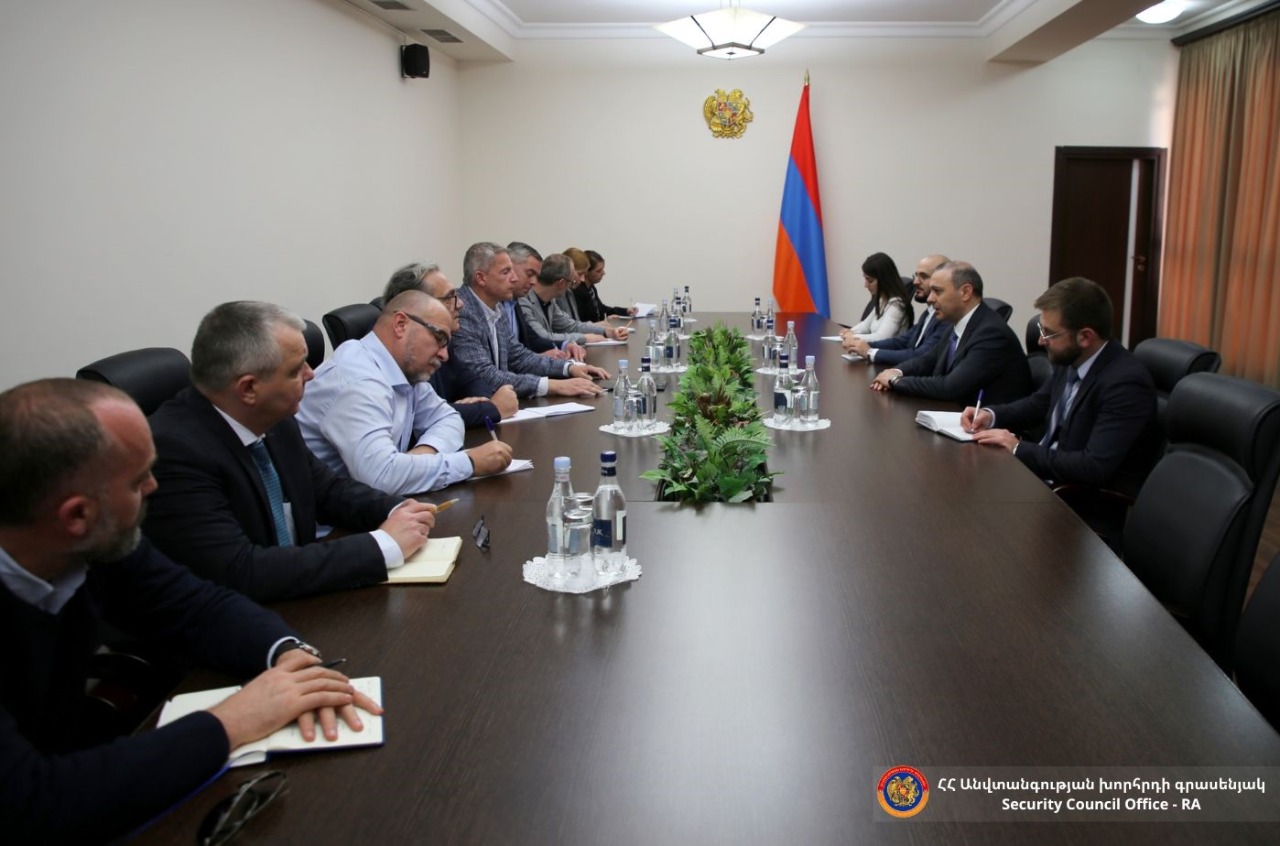 ԵԱՀԿ-ն կշարունակի խորացնել ՀՀ-ի հետ համագործակցությունը, կա երկկողմ պատրաստակամություն. ԱԽ քարտուղարը ընդունել է ԵԱՀԿ կարիքների գնահատման առաքելության անդամներին