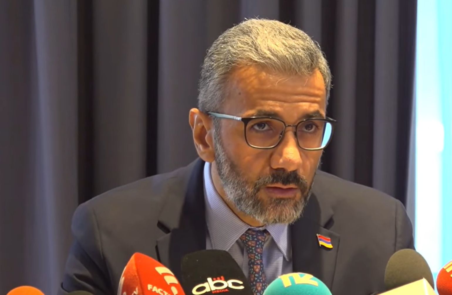 Մեր քննարկումները եղել են խաղաղ անհնազանդության, ոչ բռնի պայքարի մասին. Ավետիսյանը՝ Բագրատ Սրբազանի հայտնի ձայնագրության մասին