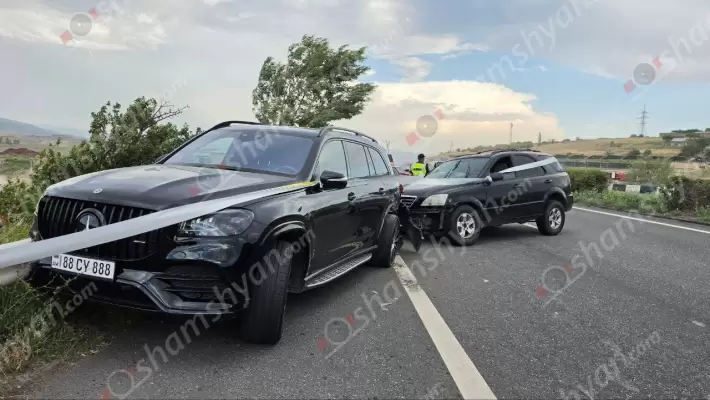 Ավտովթար Կոտայքի մարզում. բախվել են «Mercedes»-ը և «Kia»-ն. կա վիրավոր