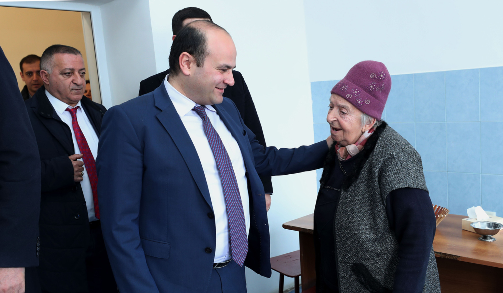 ԱՍՀ նախարարն այցելել է «Հաղթանակ» շուրջօրյա խնամքի կենտրոն