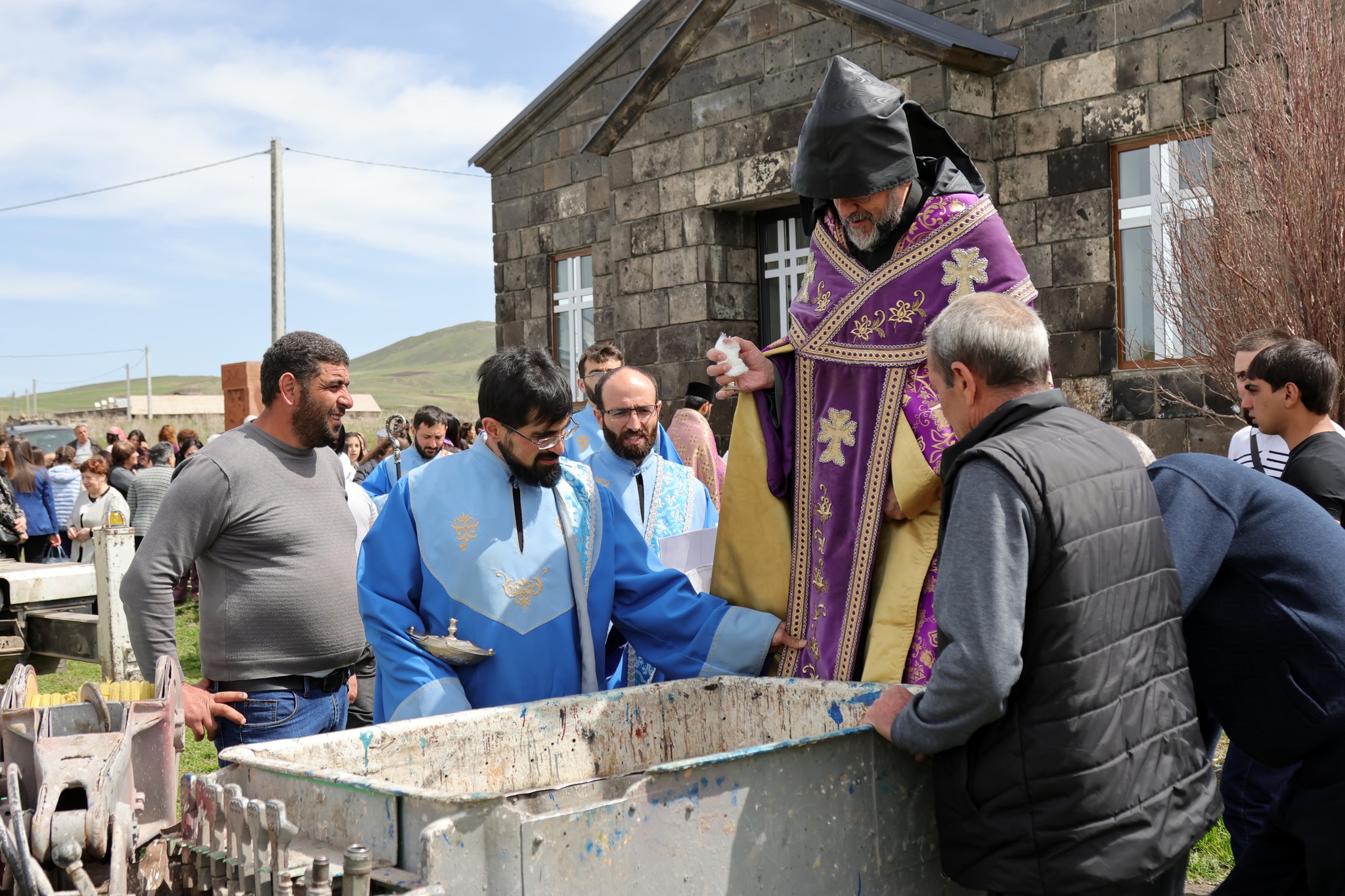 Վերաօծվել է Կապս գյուղի եկեղեցին