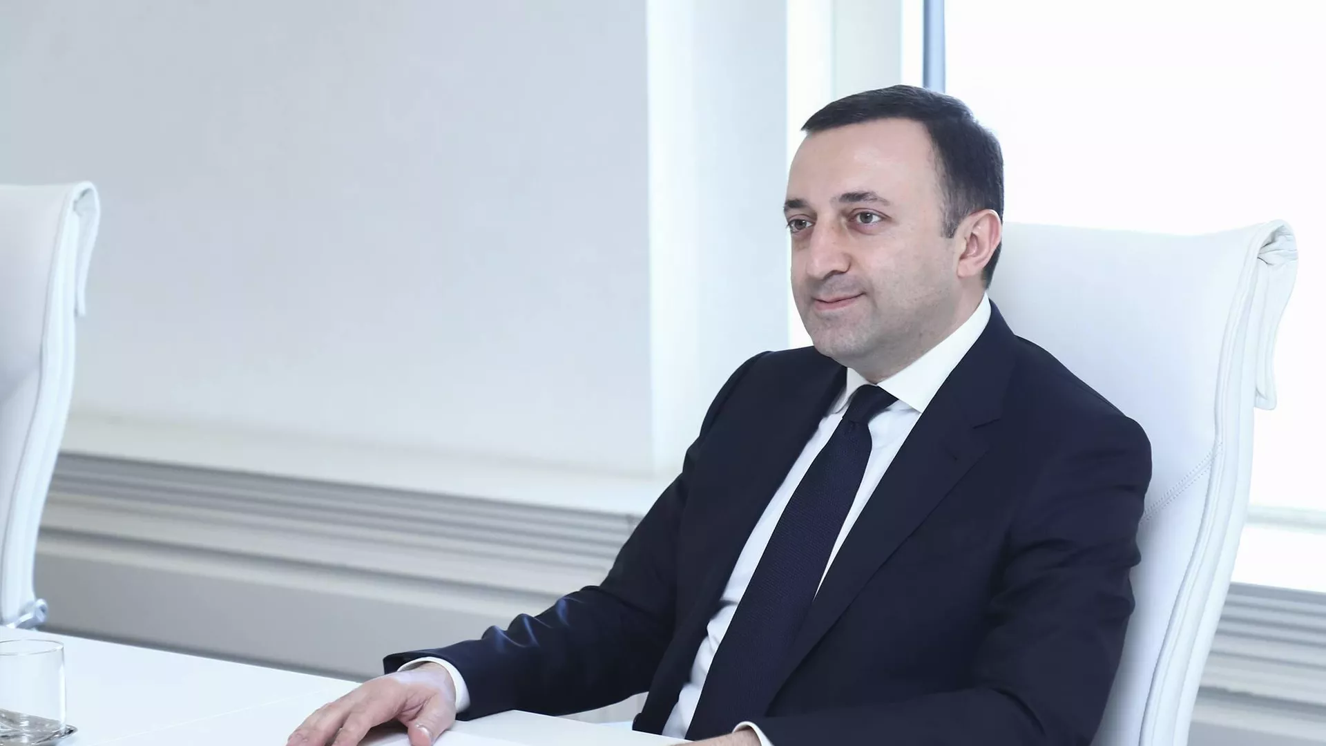 Զելենսկու «ձեռքը սեղմելու հերթ չէր»․ Վրաստանի վարչապետ