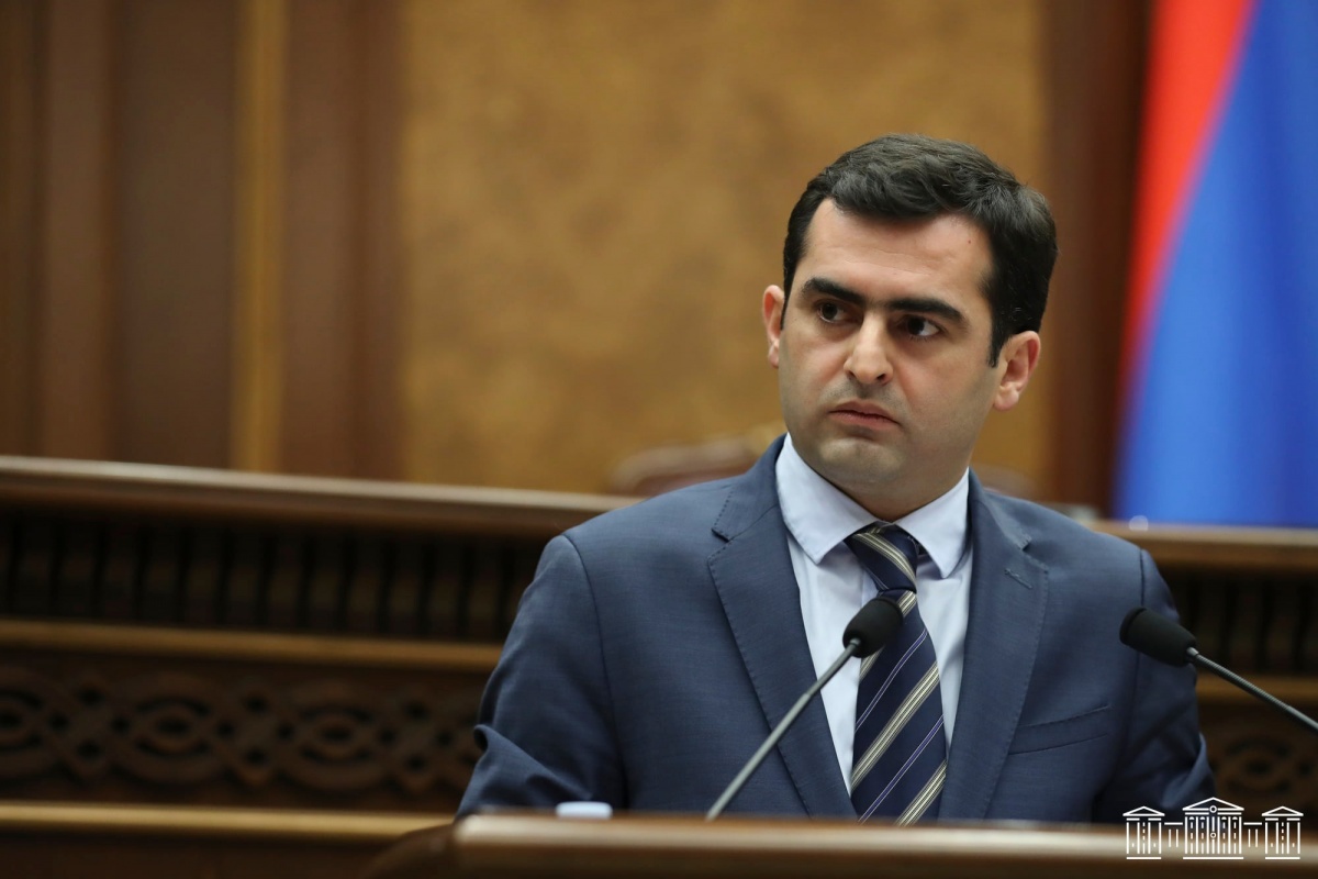  Բա վարկեր վերցնենք, որ Տանզանիայում որս անե՞նք, թե՞ որ Բադեն-Բադենի   կազինոյում կրվենք․  Հակոբ Արշակյան