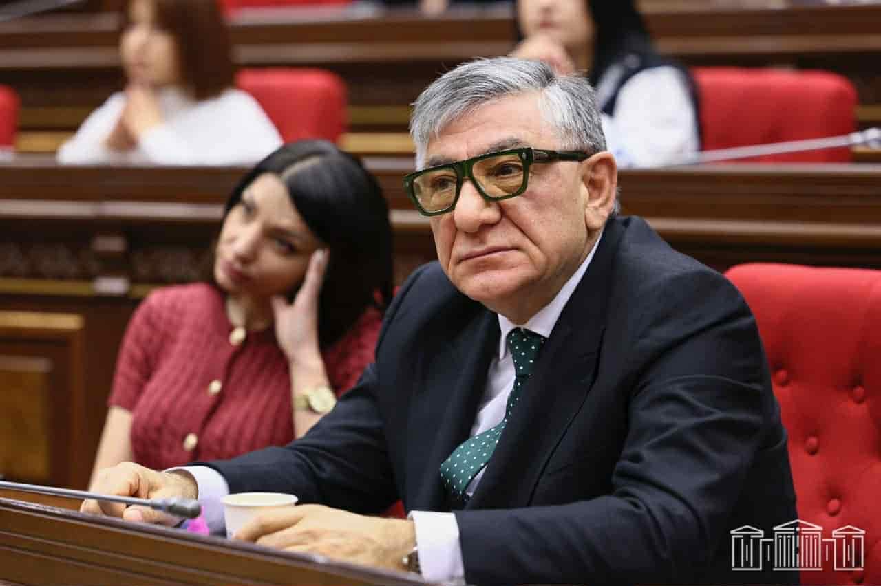 Խաչատուր Սուքիասյանը ներողություն է խնդրել արցախյան վերջի ճակատամարտի զոհերի թիվը սխալ նշելու համար 