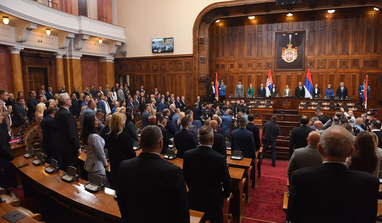 Սերբիայի խորհրդարանականները հավանություն են տվել վարչապետի հրաժարականին