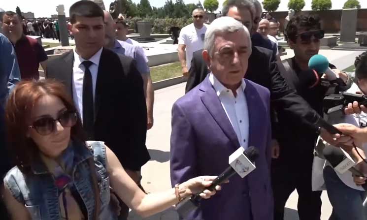 ՀՀԿ անդամները և Սերժ Սարգսյանն այցելել են Կոմիտասի անվան պանթեոն