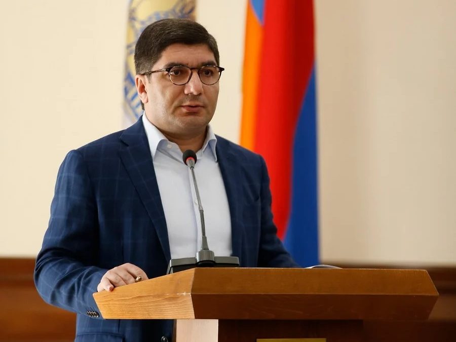 ՔՊ-ն որոշել է շեշտակի բարձրացնել Երևանի քաղաքապետի, տեղակալների, վարչական շրջանների ղեկավարների աշխատավարձերը․ Մեսրոպ Մանուկյան