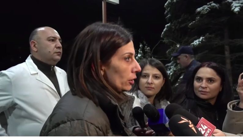 Մյուսների մոտ առողջությունը բավարար է․ Անահիտ Ավանեսյանն այցելում է Վագիֆ Խաչատրյանին