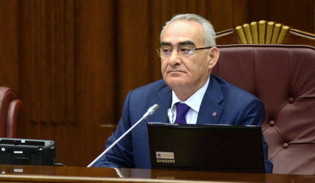 Մեր երկիրը ձախողման մեջ է, ժողովրդի մի մասը մտածում է կամ այսօր կան, կամ՝ վաղը չկան․ Սահակյան 