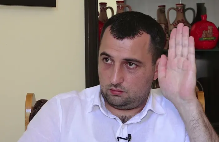 «Մենք Արցախի իշխանություններից պահանջելու ենք ռուսներին հանել ջրի երես՝ կամ-կամ». Արթուր Օսիպյան