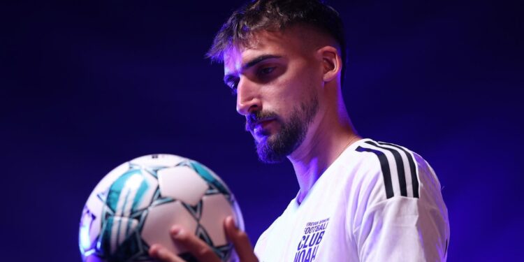 Նոան պորտուգալացի նորեկ ունի