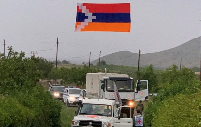 Гуманитарные грузы МККК прибыли в Степанакерт одновременно по обеим дорогам