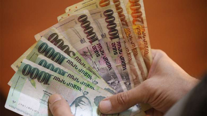 Պետերի ախորժակը բացվել է. պարգևավճարները իրավիճակ են փոխել. «Հրապարակ»
