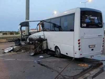 Автобус с туристами из РФ и Беларуси попал в ДТП в Анталье: есть раненые