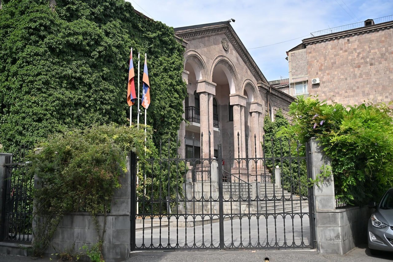 Անվավեր է ճանաչվել Արցախի ներկայացուցչության շենքի նկատմամբ Արցախի Հանրապետության սեփականության իրավունքի պետական գրանցումը