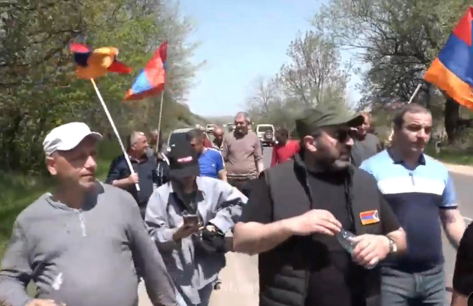 Իջևանից մեկնարկեց «Հայաստան» դաշինքի անդամների ու այլ քաղաքացիների երթը դեպի Երևան (Ուղիղ)