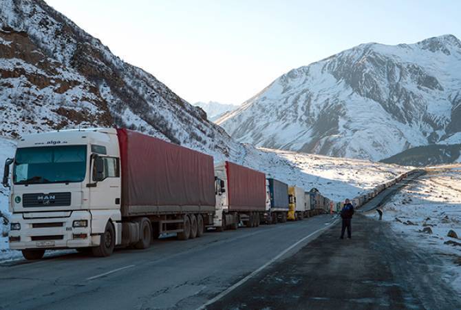Ստեփանծմինդա-Լարս հատվածներում ավտոտրանսպորտի երթևեկությունն իրականացվում է անկանգառ ռեժիմով