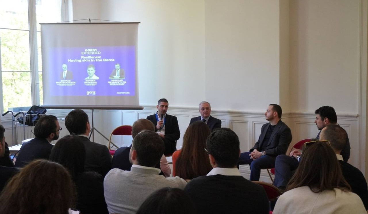 Հայրապետյանը Փարիզում հայ համայնքի ներկայացուցիչների հետ քննարկել է բարձր տեխնոլոգիաների ոլորտում գործակցության հնարավորությունները