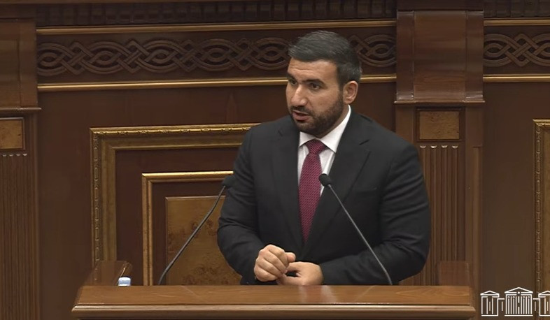 «Ուժեղ Հայաստան» խմբակցության անունից պետք է հնչի ներողություն, հակառակ պարագայում դուք կիսում եք պատասխանատվությունը. Վահագն Ալեքսանյանը՝ ընդդիմադիրներին