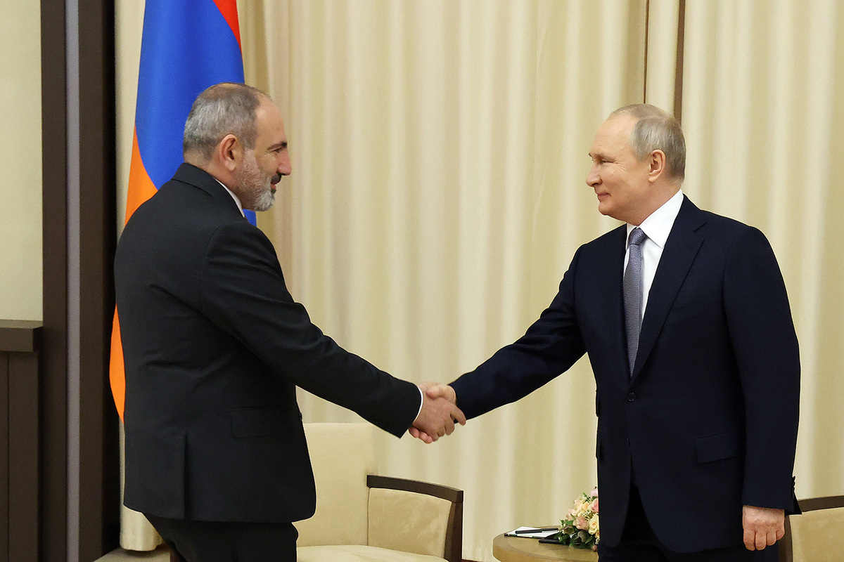 Փաշինյանը Պուտինի հետ զրույցում ընդգծել է Արդարադատության միջազգային դատարանի՝ Լաչինի միջանցքն Ադրբեջանի կողմից ապաշրջափակելու վերաբերյալ կայացված որոշման փաստը