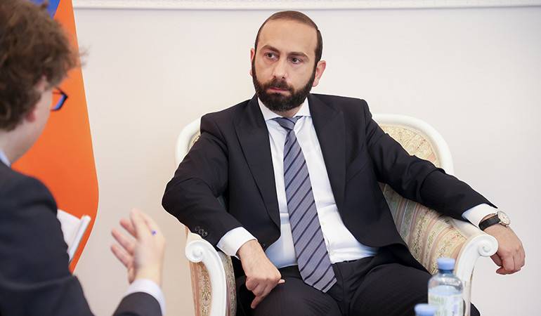 Արարատ Միրզոյանը չի ուզում իրեն գործակալ համարեն, ասում է՝ պարզապես օգնել է ԱԱԾ-ին