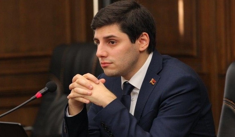 Մեր սուր ելույթին պիտի սուր ելույթով պատասխանեն. փոխքաղաքապետը՝ քաղաքապետարանի ծեծկռտուքի մասին