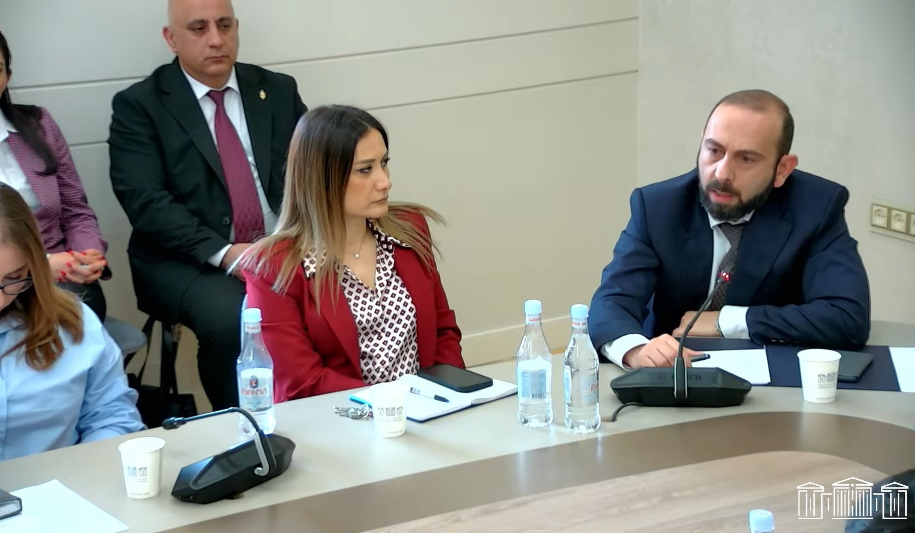 Այս պահին ԼՂ հայերի՝ իրենց բնօրրան, իրենց տներ վերադառնալու և անվտանգ ապրելու պայմաններ չեմ տեսնում. Միրզոյան