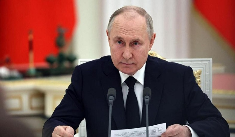 Путин заявил, что планирует рассказать Пашиняну о результатах переговоров в Баку