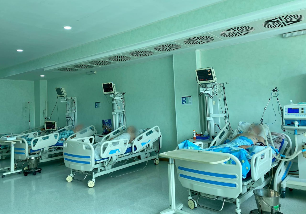 В связи с приостановкой гуманитарного ввоза лекарств во всех медучреждениях Арцаха отменены несрочные обследования и операции