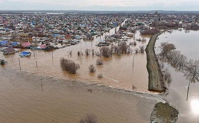 В Оренбурге за сутки подтопило 1 тыс. участков и 1 тыс. домов