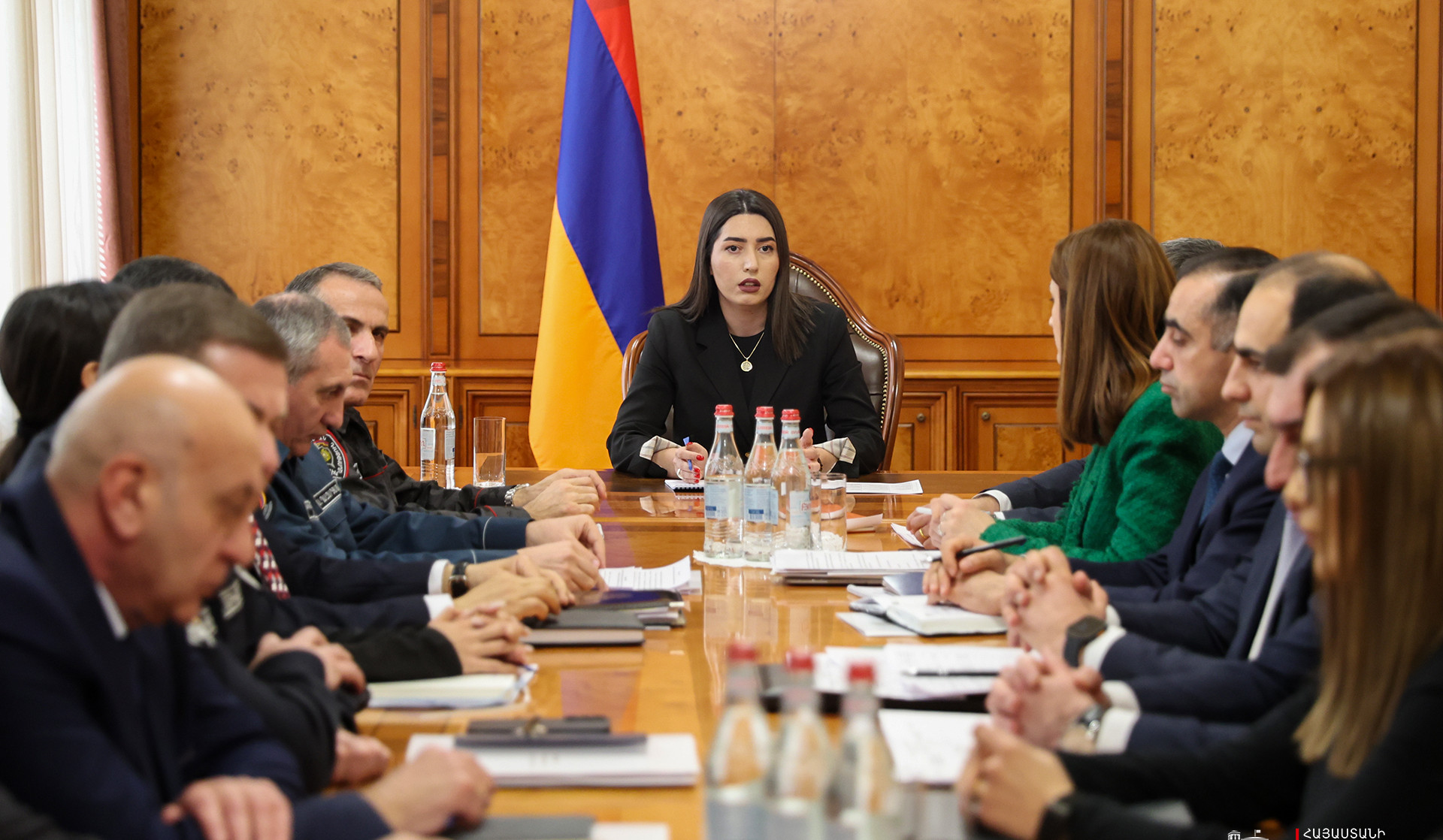 ՆԳ նախարարն աշխատանքային խորհրդակցություն է անցկացրել