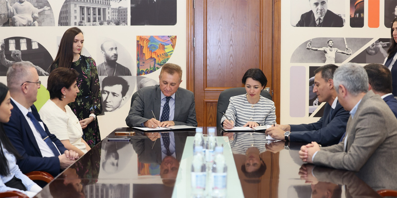 Փոխըմբռնման հուշագիր «Հայերենը ոչ հայախոսների համար» ծրագրի շրջանակում