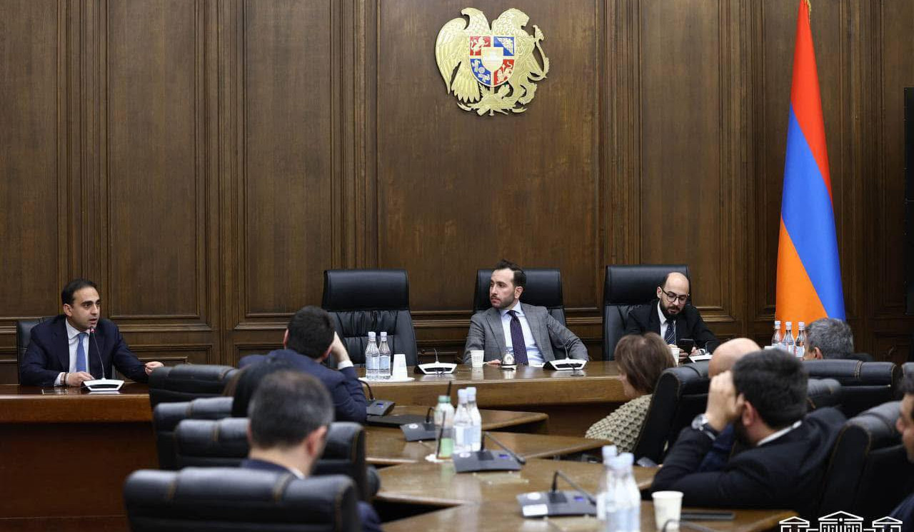 ՔՊ խմբակցությունն ու Ավինյանը քննարկել են տրանսպորտային համակարգի ռեֆորմի իրականացման ընթացքը